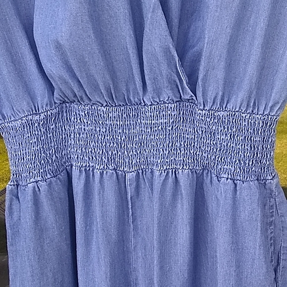 🆕chambray jumpsuit - Picture 2 of 8